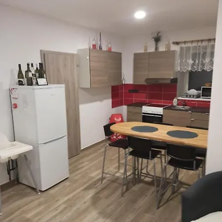 Ubytovani Nemcicky Nocleg ze śniadaniem