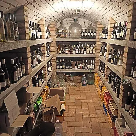Alojamento de Acomodação e Pequeno-almoço Ubytování Němčičky