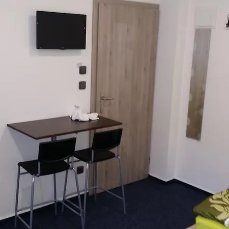 Ubytovani Nemcicky 3* Němčičky