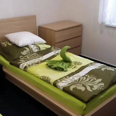 Nocleg ze śniadaniem Ubytovani Nemcicky 3*